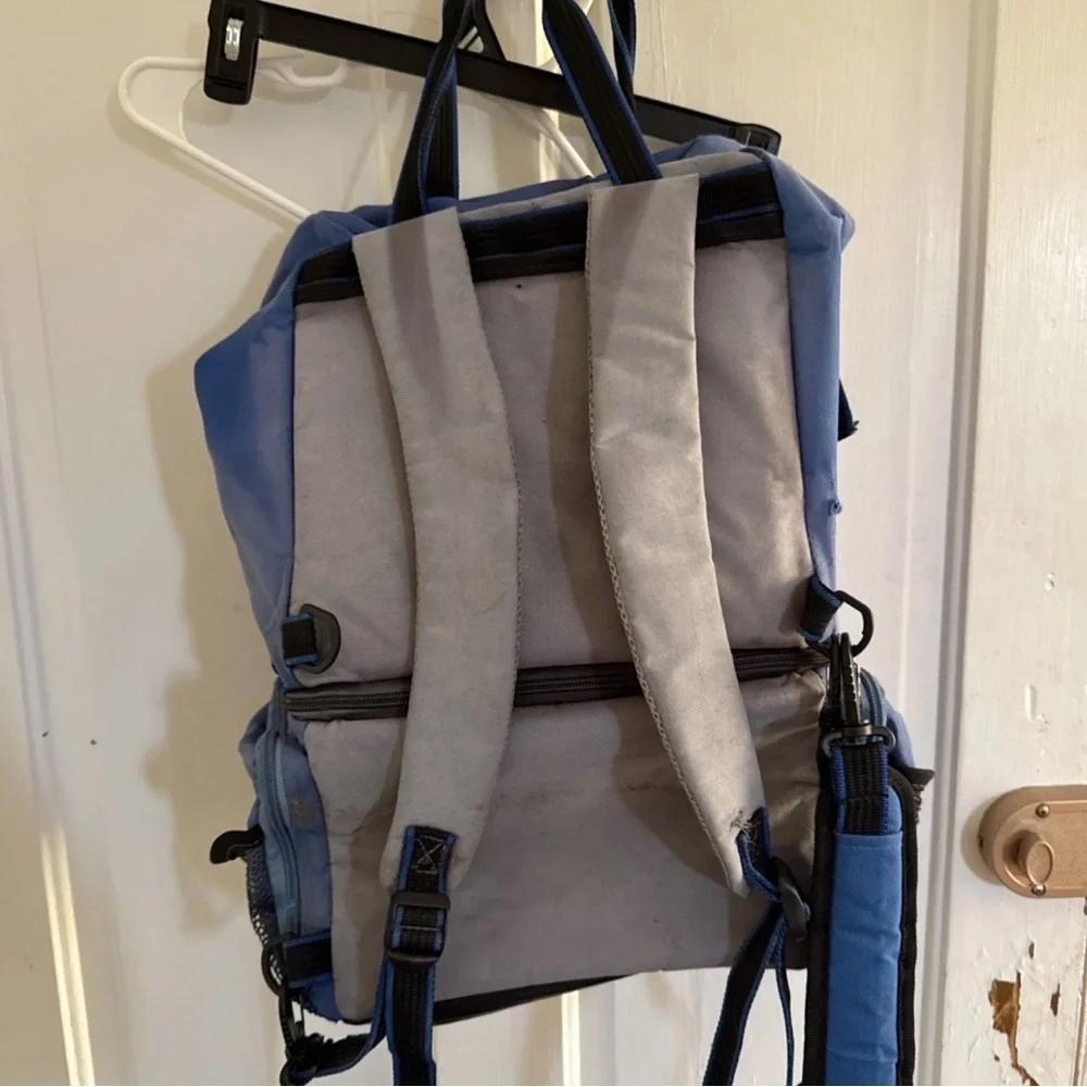 Bass Pro Shop Extreme Qualifier Camping Bag